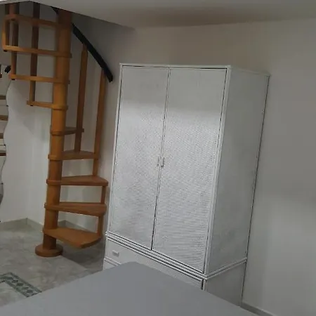 Five House